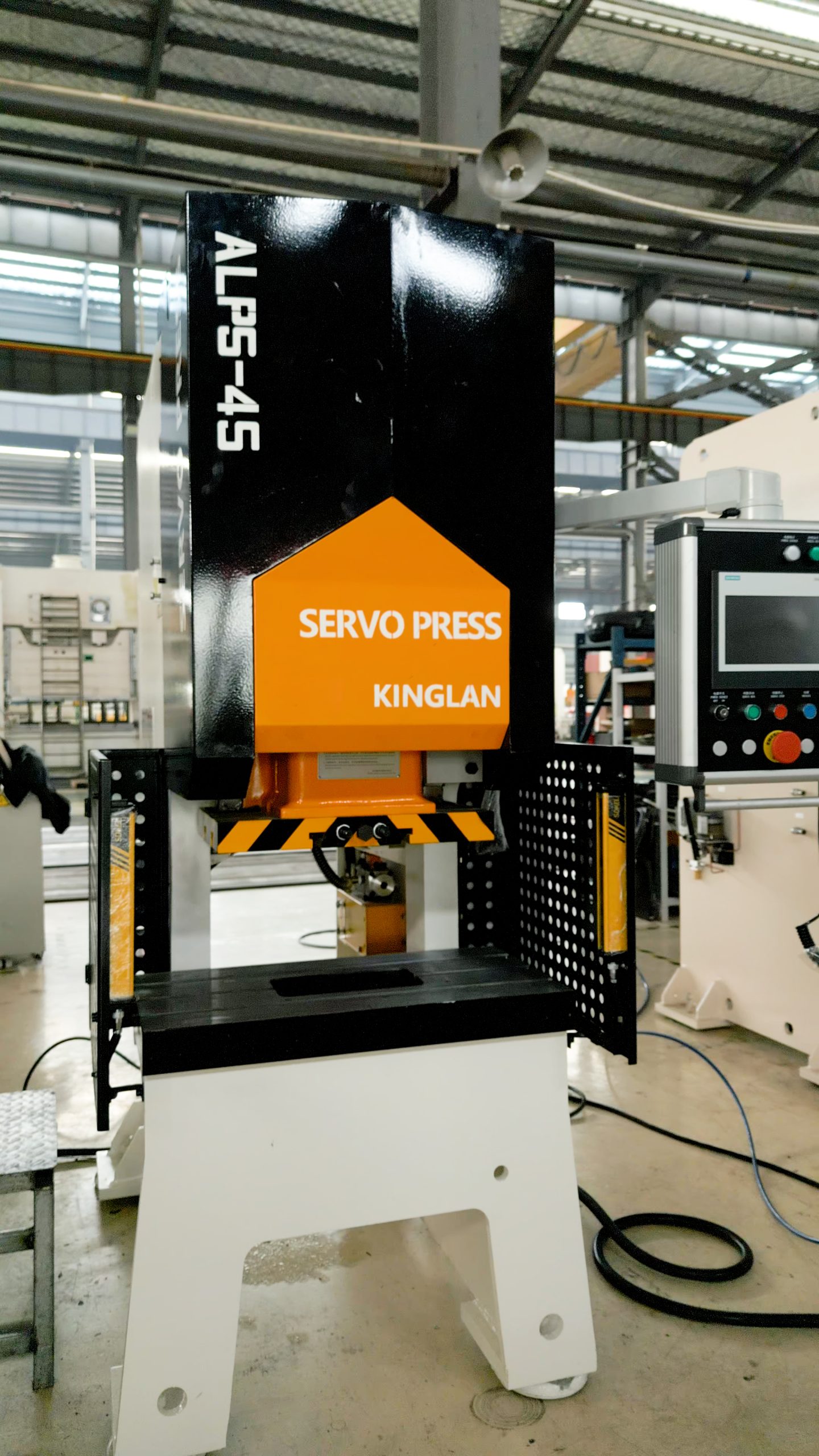 DJI_0455.00_00_26_44.Still003 Кривошипный пресс С-образный серии ALP/ALPS